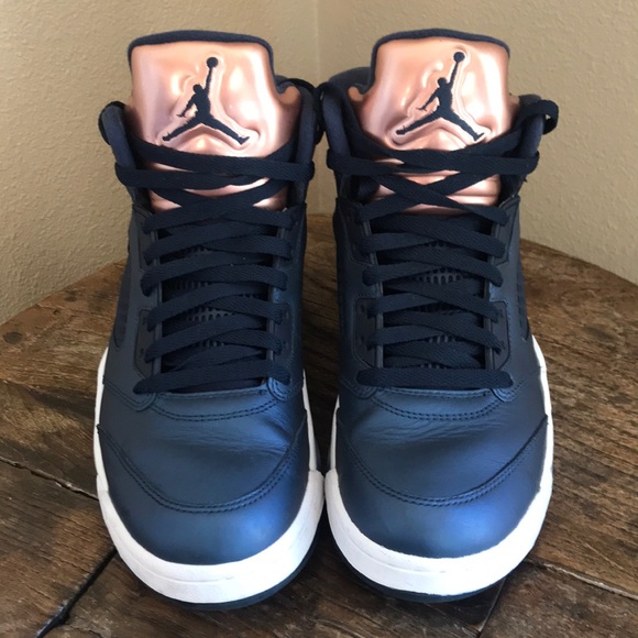 blue and rose gold jordan 5